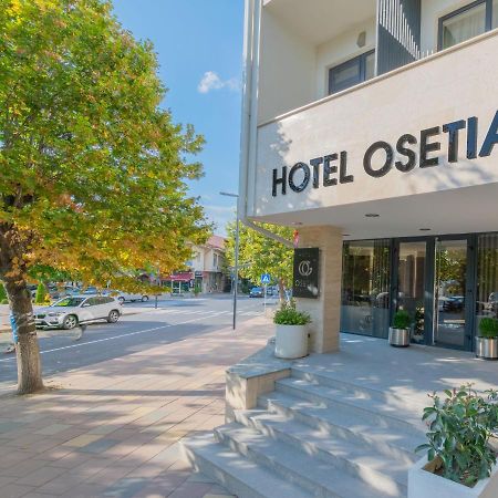 מומצ'ילגראד Hotel Osetia Garden מראה חיצוני תמונה