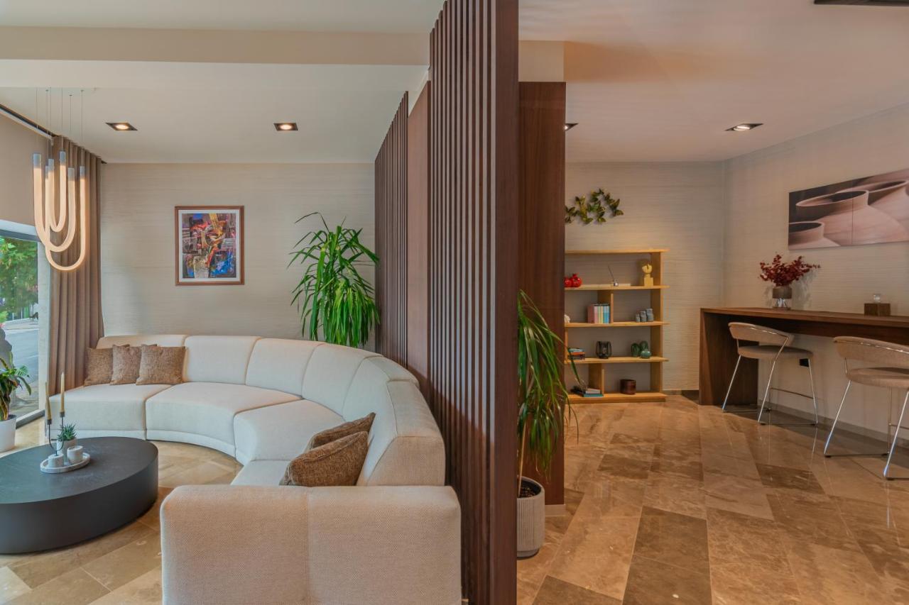 מומצ'ילגראד Hotel Osetia Garden מראה חיצוני תמונה