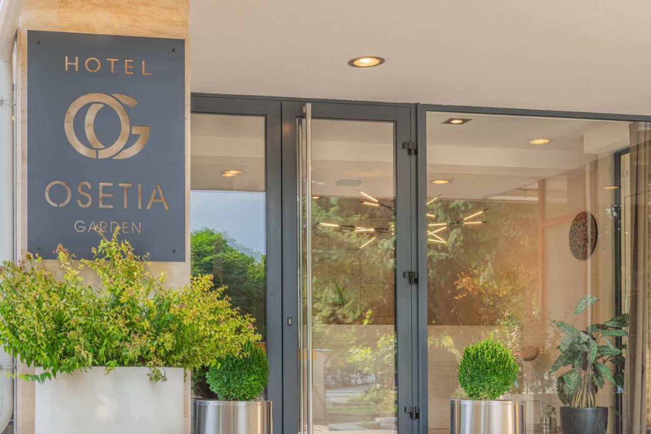 מומצ'ילגראד Hotel Osetia Garden מראה חיצוני תמונה