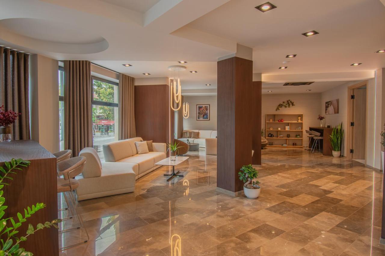 מומצ'ילגראד Hotel Osetia Garden מראה חיצוני תמונה