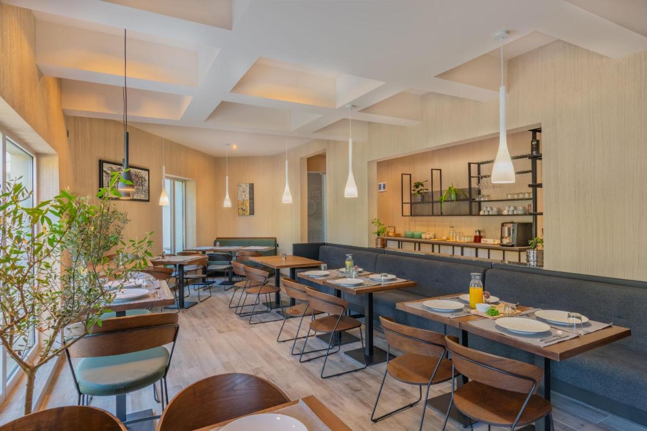מומצ'ילגראד Hotel Osetia Garden מראה חיצוני תמונה